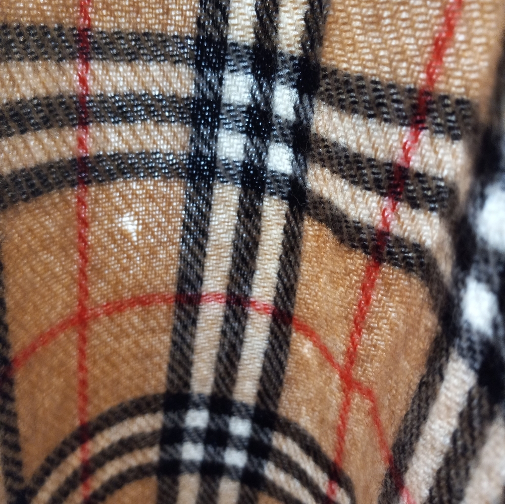 Vintage Burberry Scarve - Picture 5 of 5